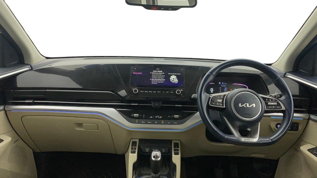 View Kia Carens Image 32 Used Kia Carens Image 32