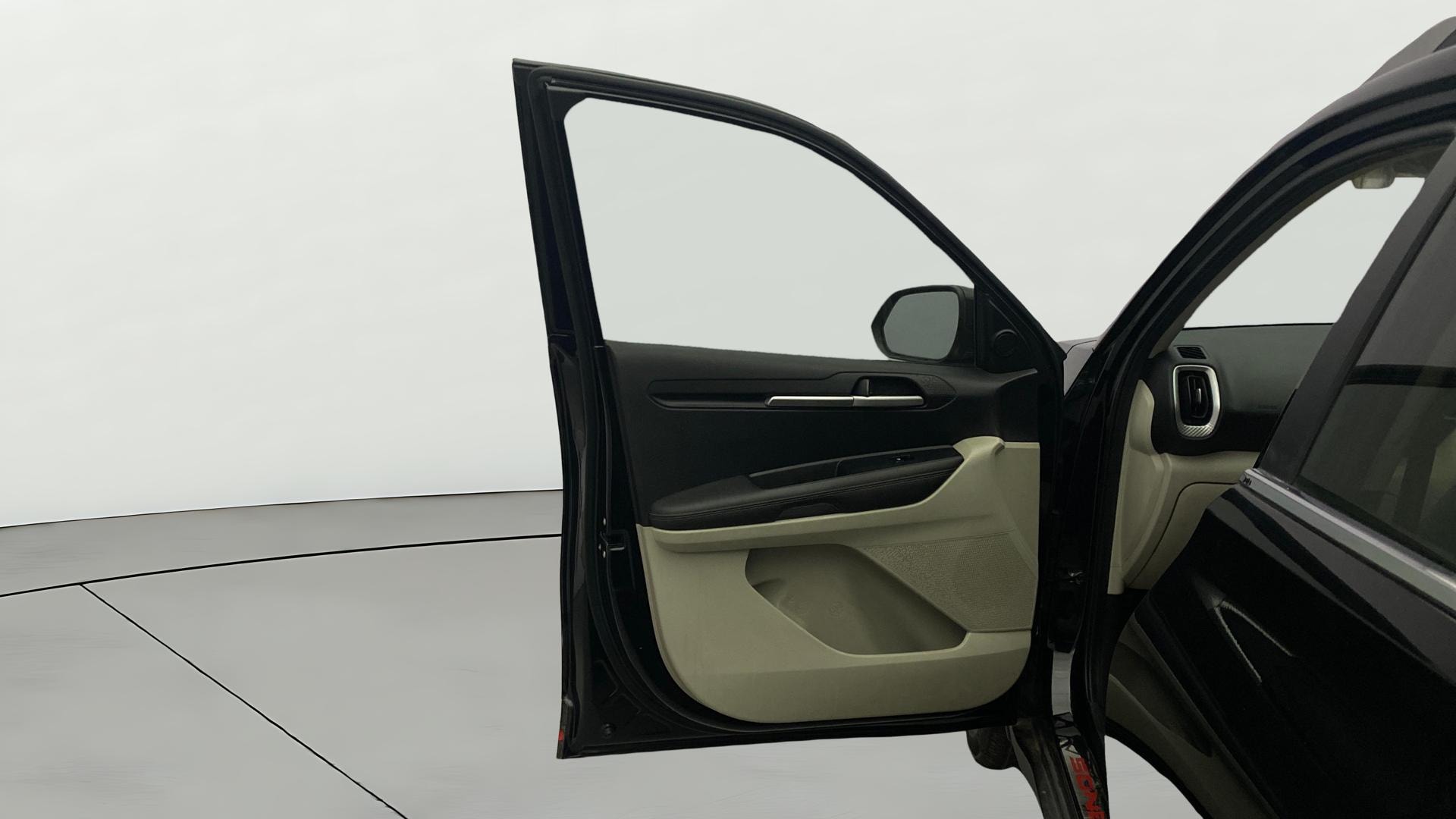 View 2021 Kia Sonet HTX AT Diesel Image 33 Used 2021 Kia Sonet HTX AT Diesel Image 33