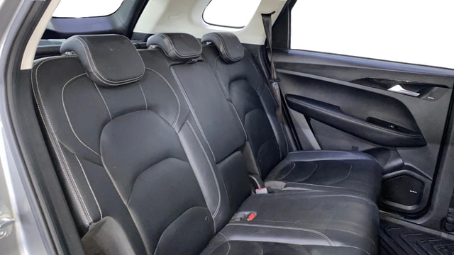 View MG Hector Image 37 Used MG Hector Image 37