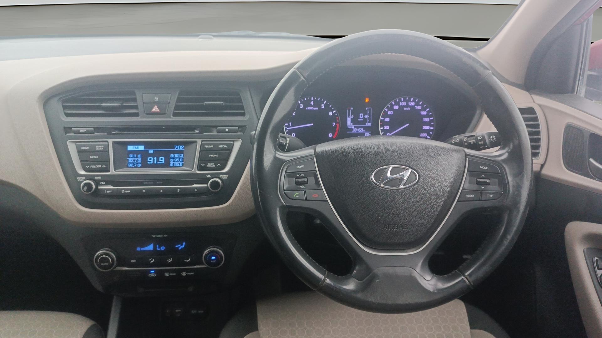 View 2014 Hyundai Elite i20 1.2 Sportz Option Petrol Image 20 Used 2014 Hyundai Elite i20 1.2 Sportz Option Petrol Image 20
