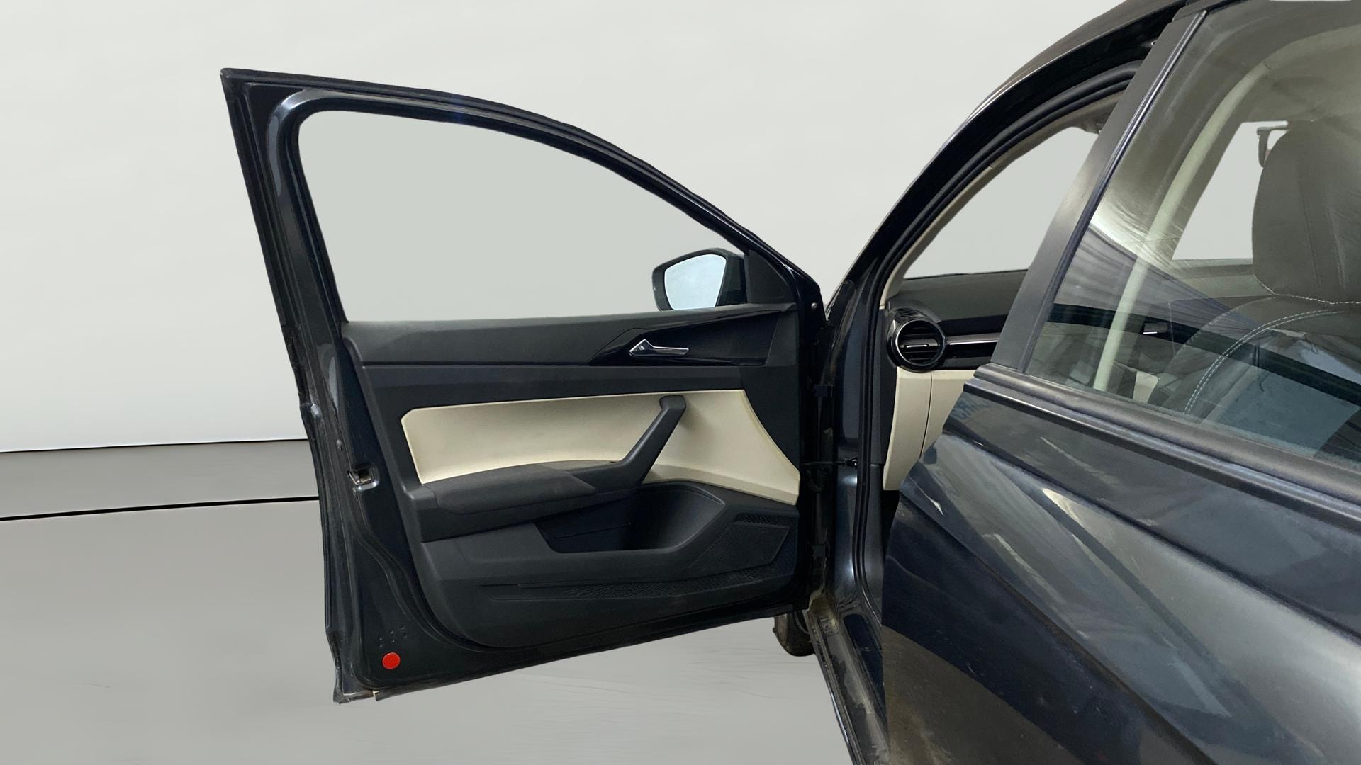 View 2022 Skoda Slavia Ambition 1.0 TSI AT Image 32 Used 2022 Skoda Slavia Ambition 1.0 TSI AT Image 32