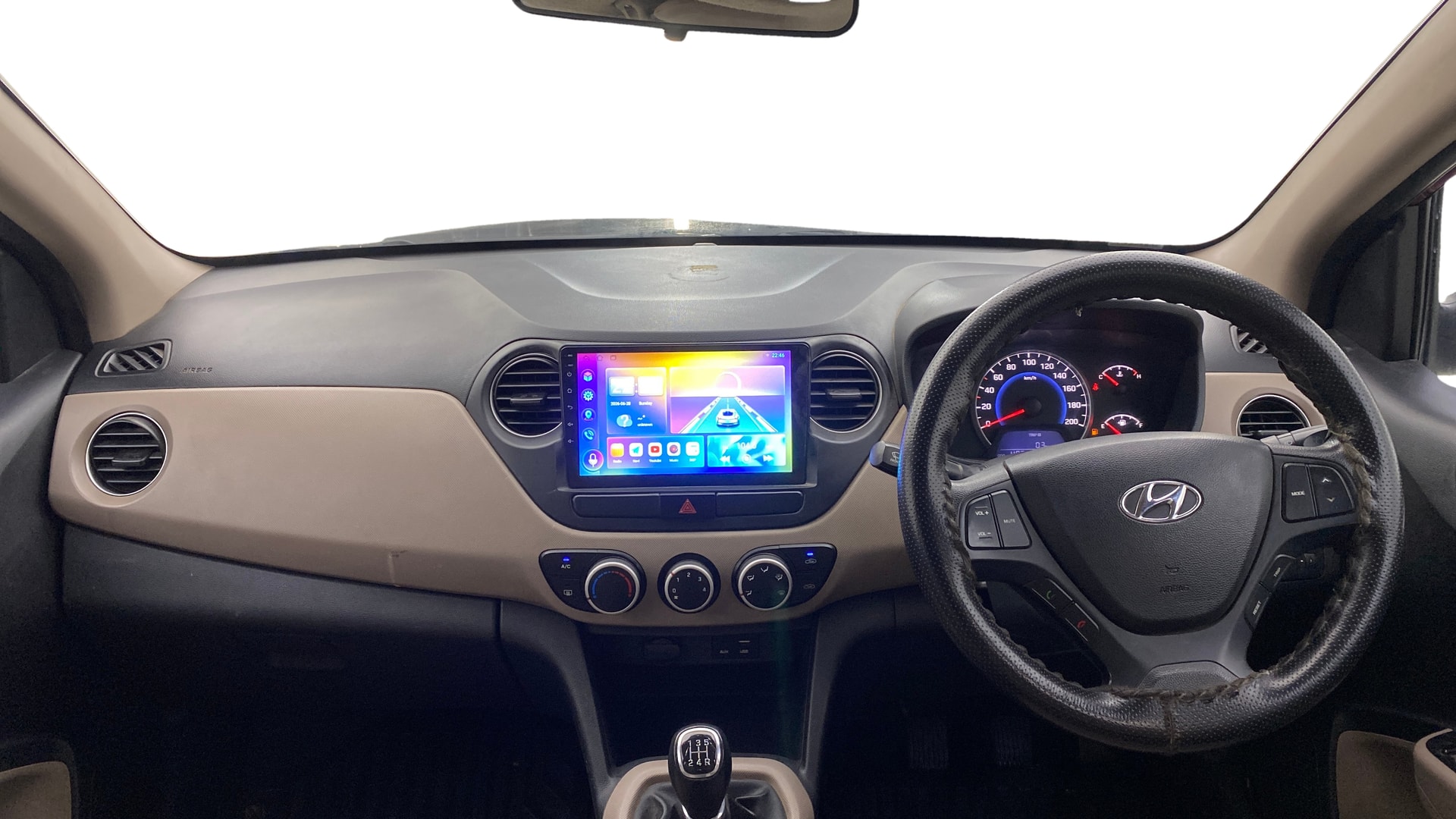 View 2016 Hyundai Grand i10 Sportz 1.2 Kappa Image 15 Used 2016 Hyundai Grand i10 Sportz 1.2 Kappa Image 15