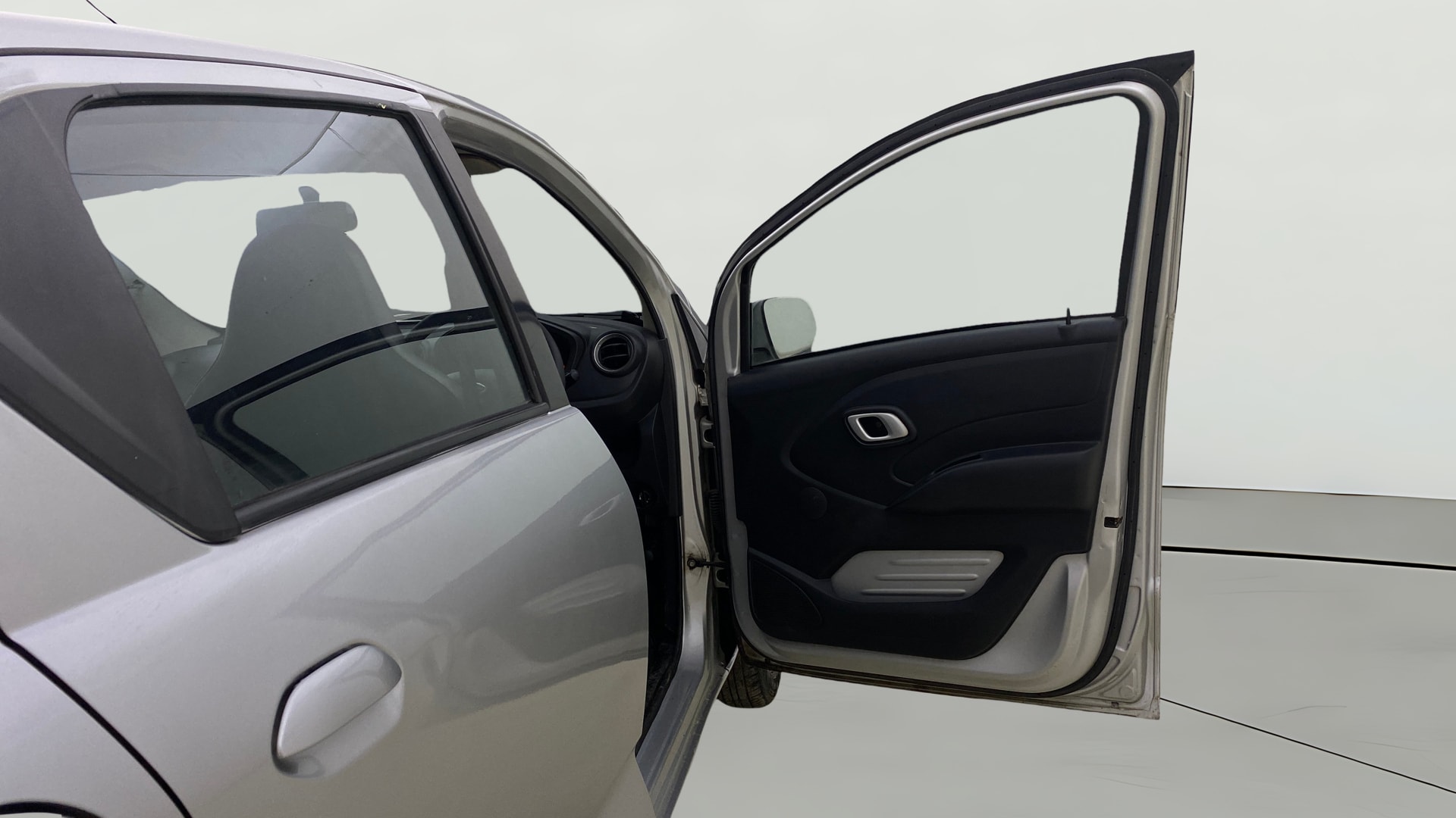 View 2018 Datsun Redi GO T (O) 1.0L AMT BS IV Image 43 Used 2018 Datsun Redi GO T (O) 1.0L AMT BS IV Image 43