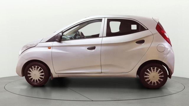 View Hyundai EON Image 5 Used Hyundai EON Image 5