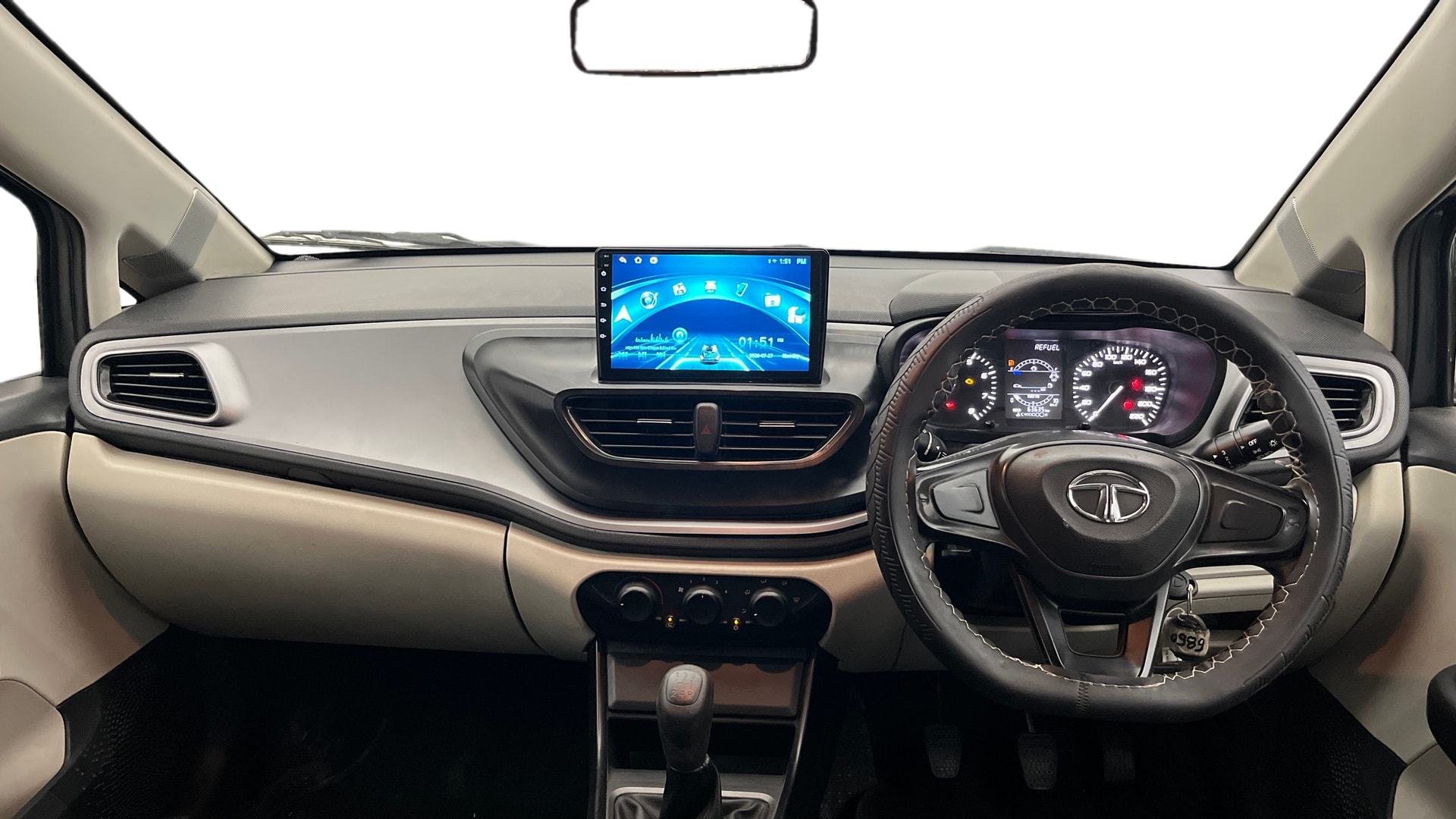 View 2022 Tata Altroz XE Petrol Image 29 Used 2022 Tata Altroz XE Petrol Image 29