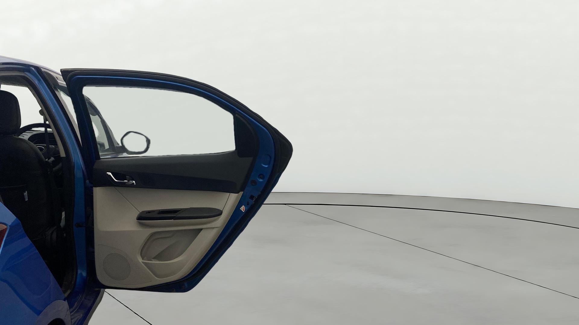 View 2024 Tata Tiago Revotorq XB Image 8 Used 2024 Tata Tiago Revotorq XB Image 8
