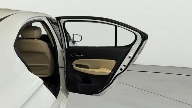 View Honda City ZX Image 8 Used Honda City ZX Image 8