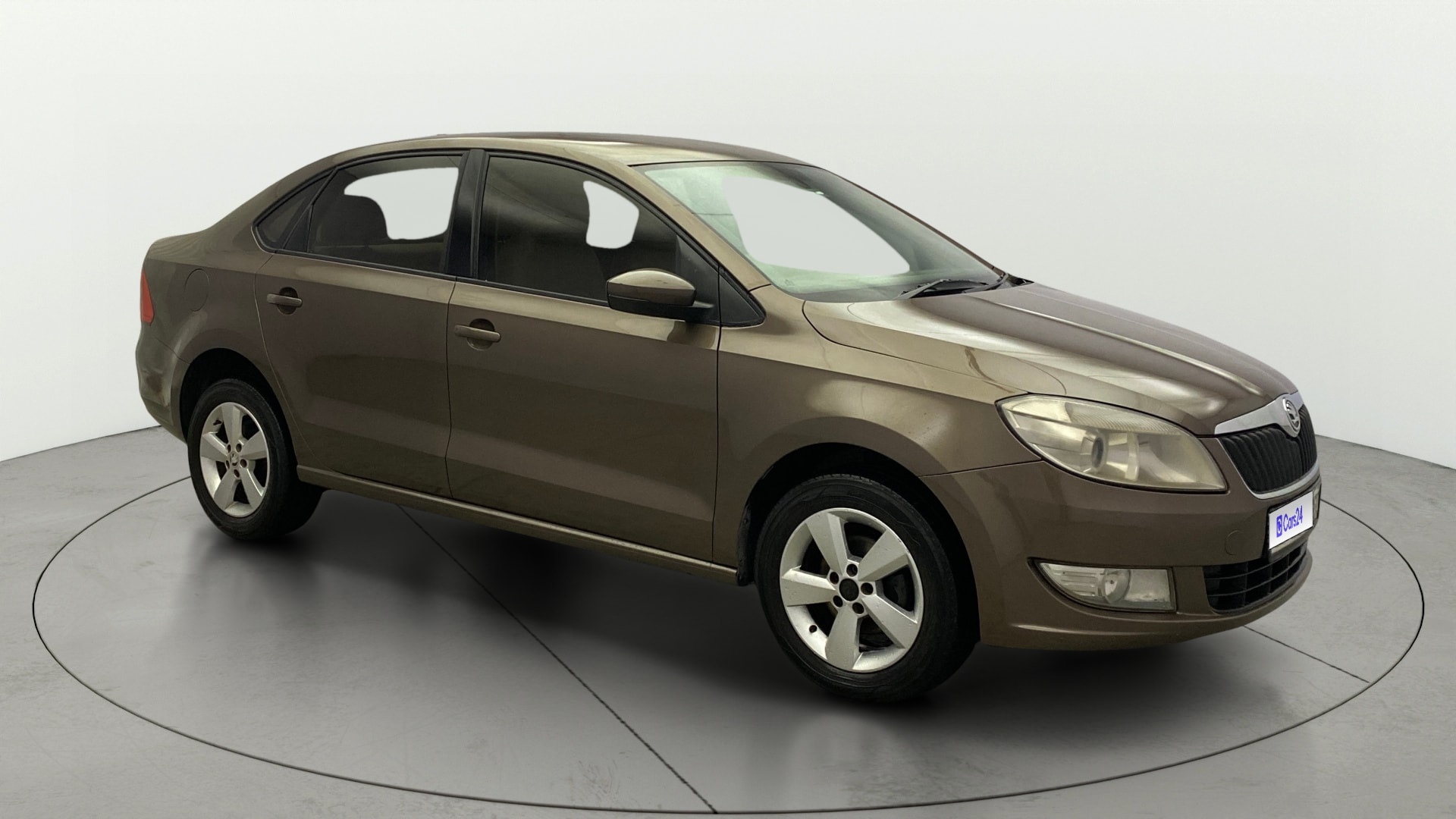 View 2016 Skoda Rapid 1.5 TDI CR Style AT BS IV Image 36 Used 2016 Skoda Rapid 1.5 TDI CR Style AT BS IV Image 36