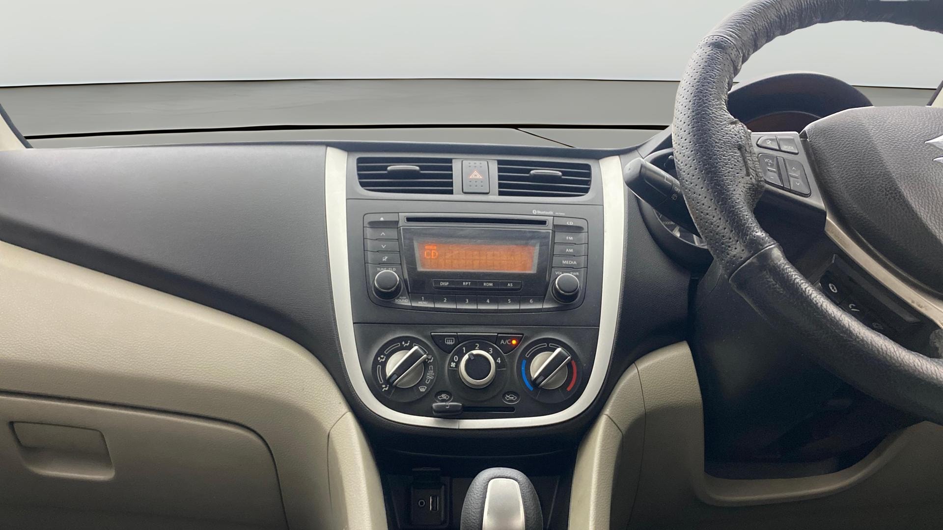 View 2016 Maruti Suzuki 1000 Base Variant Image 17 Used 2016 Maruti Suzuki 1000 Base Variant Image 17