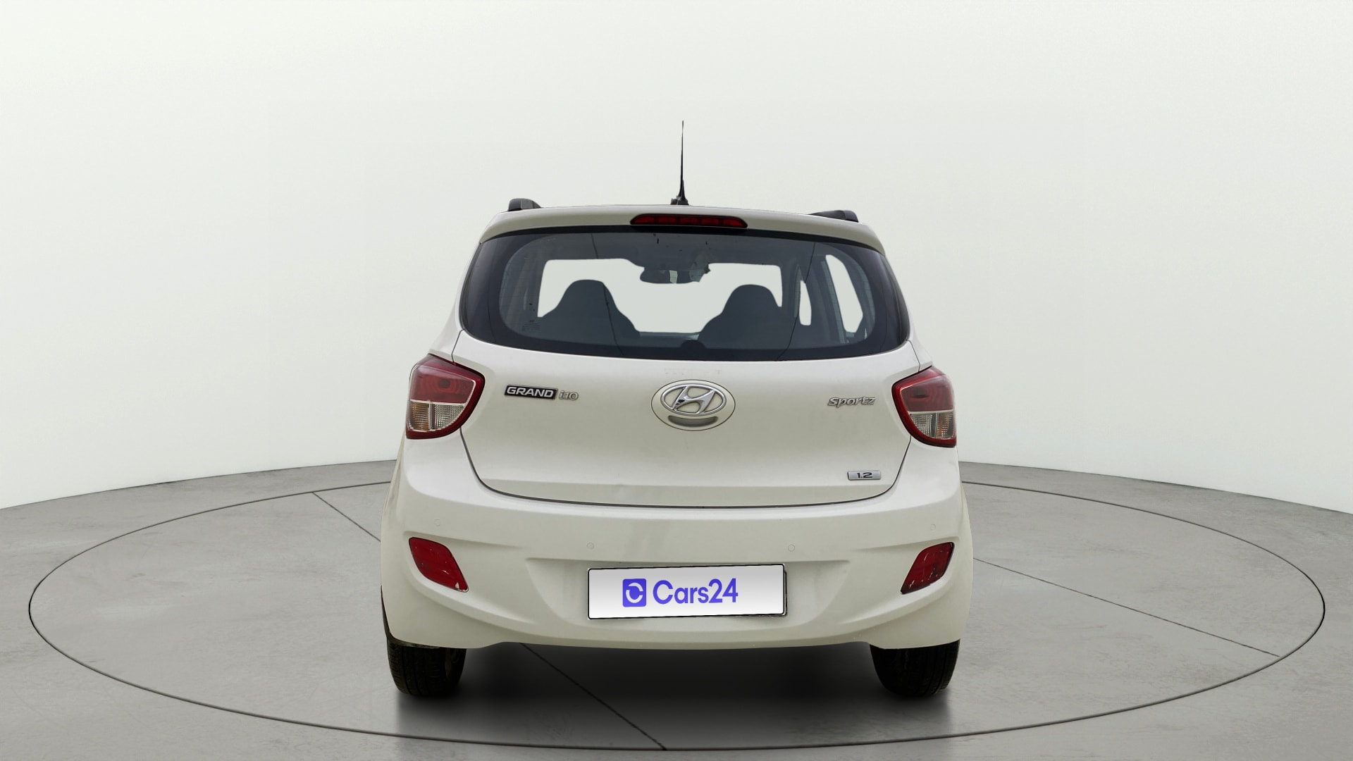 View 2015 Hyundai Grand i10 Sportz 1.2 Kappa Image 39 Used 2015 Hyundai Grand i10 Sportz 1.2 Kappa Image 39