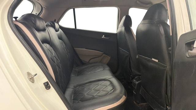 View Hyundai Grand i10 Image 33 Used Hyundai Grand i10 Image 33
