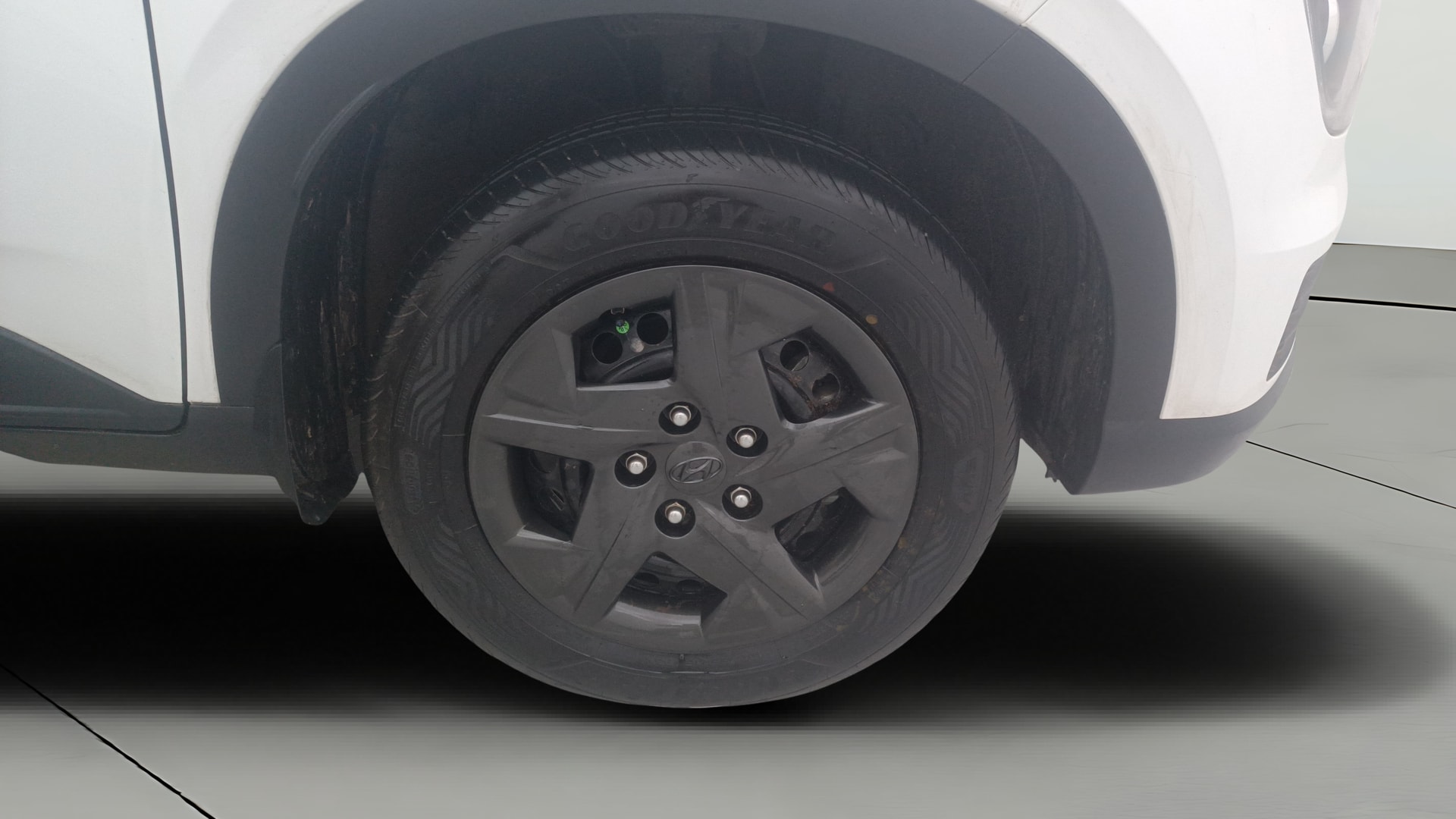 View 2025 Hyundai Venue E 1.2 Petrol BS IV Image 42 Used 2025 Hyundai Venue E 1.2 Petrol BS IV Image 42