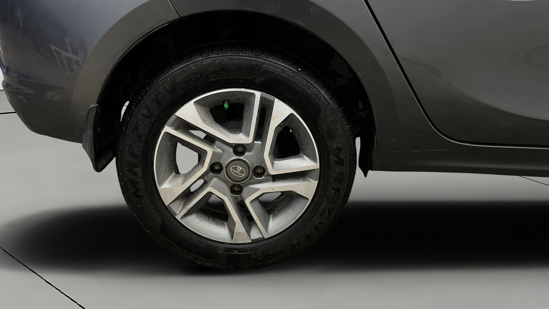 View 2022 Tata Tigor XE Diesel Image 24 Used 2022 Tata Tigor XE Diesel Image 24