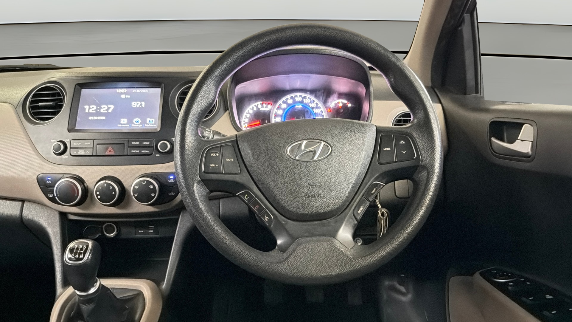 View 2019 Hyundai Grand i10 Sportz 1.2 Kappa Image 20 Used 2019 Hyundai Grand i10 Sportz 1.2 Kappa Image 20