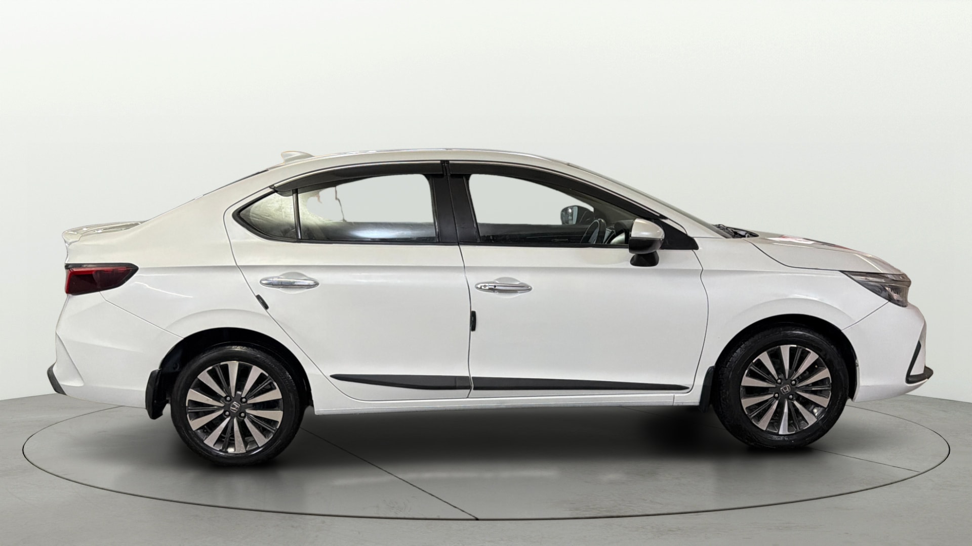 View 2023 Honda City ZX CVT Image 9 Used 2023 Honda City ZX CVT Image 9