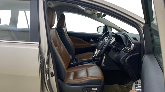 View Toyota Innova Crysta Image 28 Used Toyota Innova Crysta Image 28