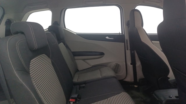 View Renault Triber Image 30 Used Renault Triber Image 30