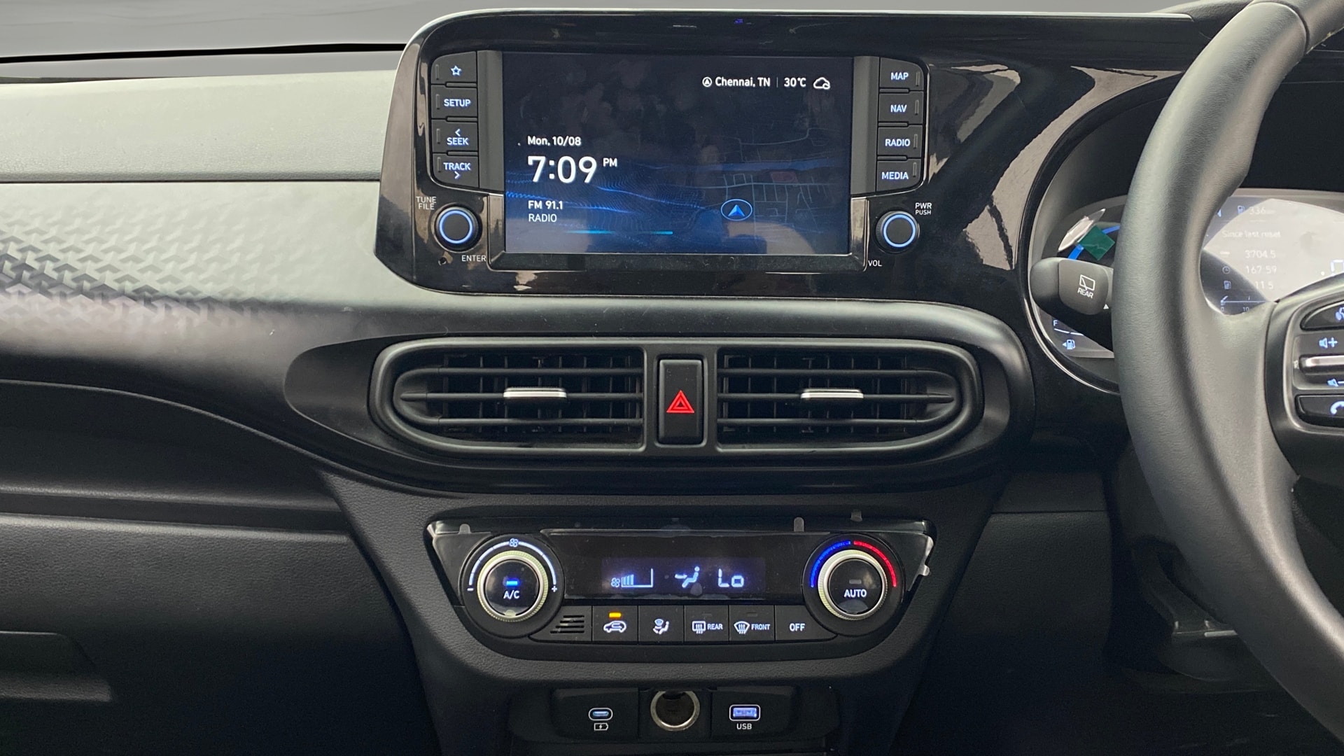 View 2024 Hyundai Exter 1.2 AMT Kappa SX Option Connect Dual Tone Image 18 Used 2024 Hyundai Exter 1.2 AMT Kappa SX Option Connect Dual Tone Image 18