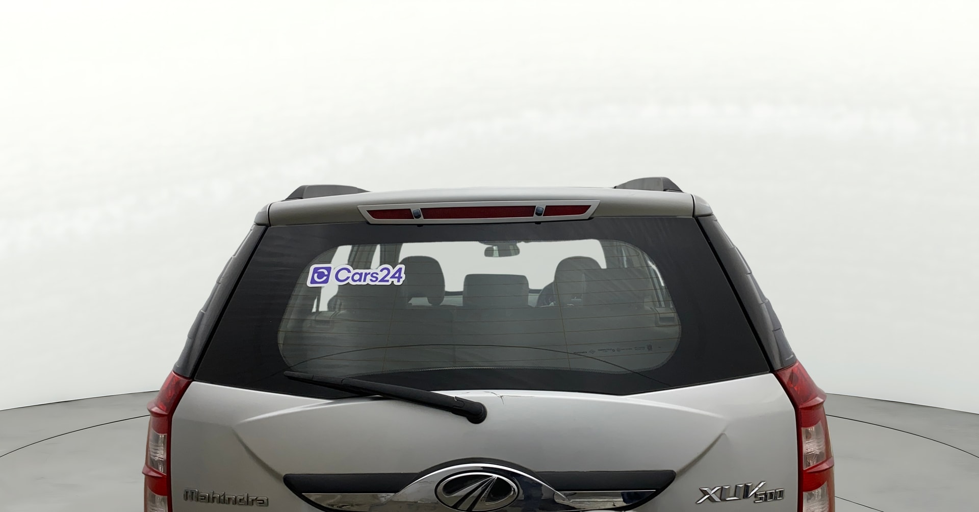 View 2016 Mahindra XUV500 W10 1.99-Litre Image 4 Used 2016 Mahindra XUV500 W10 1.99-Litre Image 4
