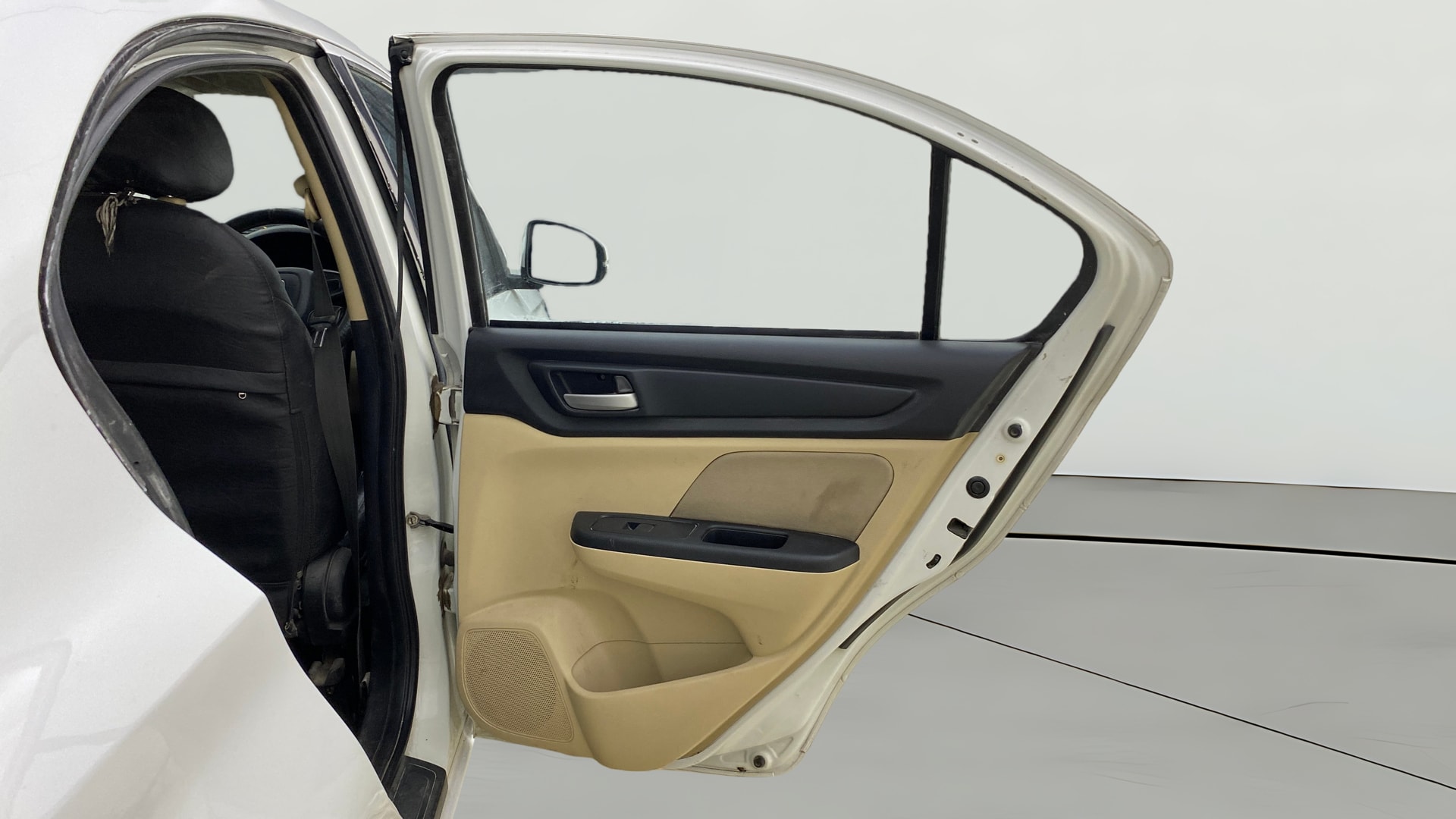 View 2021 Honda Amaze E MT Petrol BS IV Image 7 Used 2021 Honda Amaze E MT Petrol BS IV Image 7