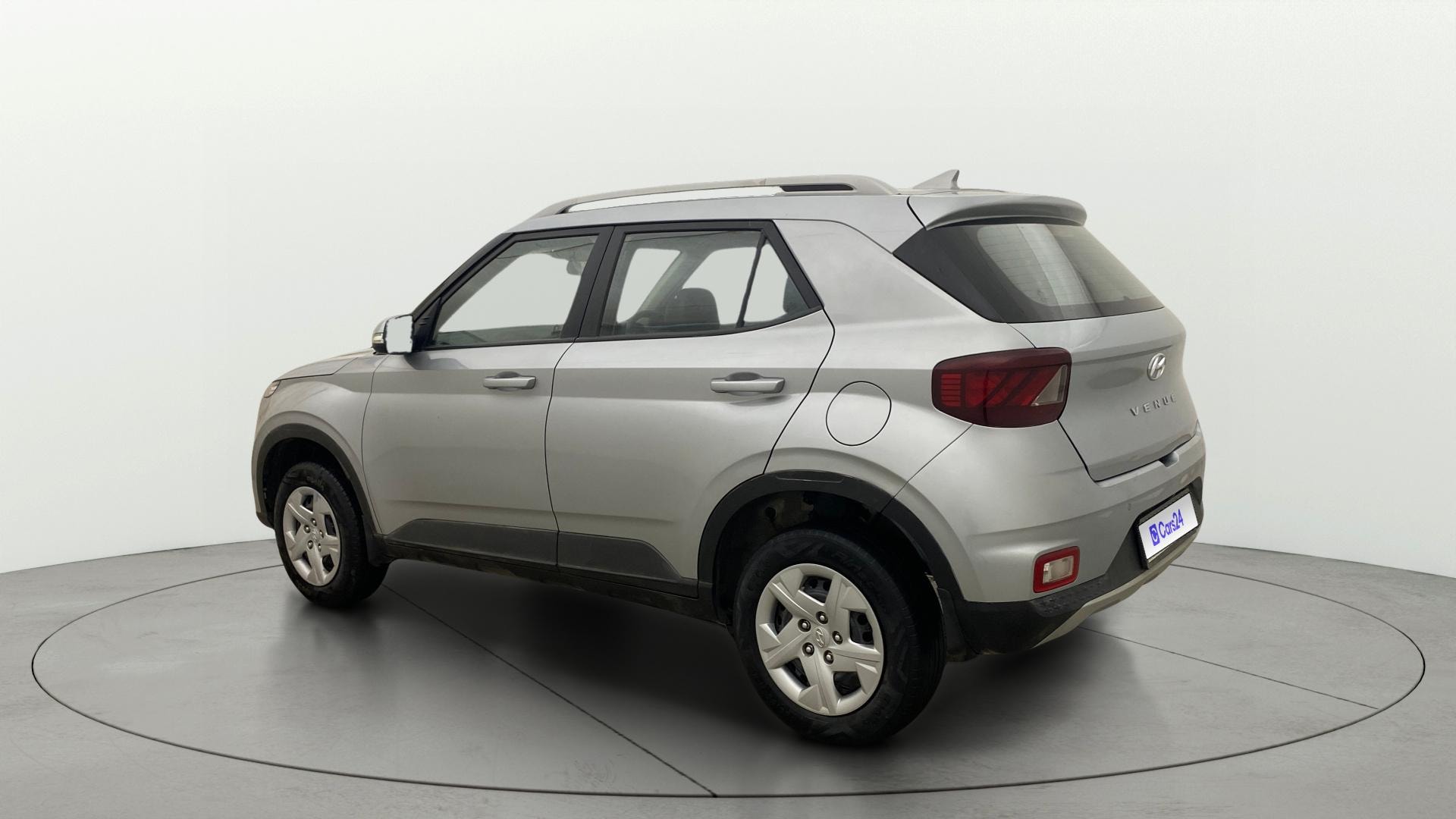 View 2021 Hyundai Venue S Plus 1.2 Petrol Image 2 Used 2021 Hyundai Venue S Plus 1.2 Petrol Image 2