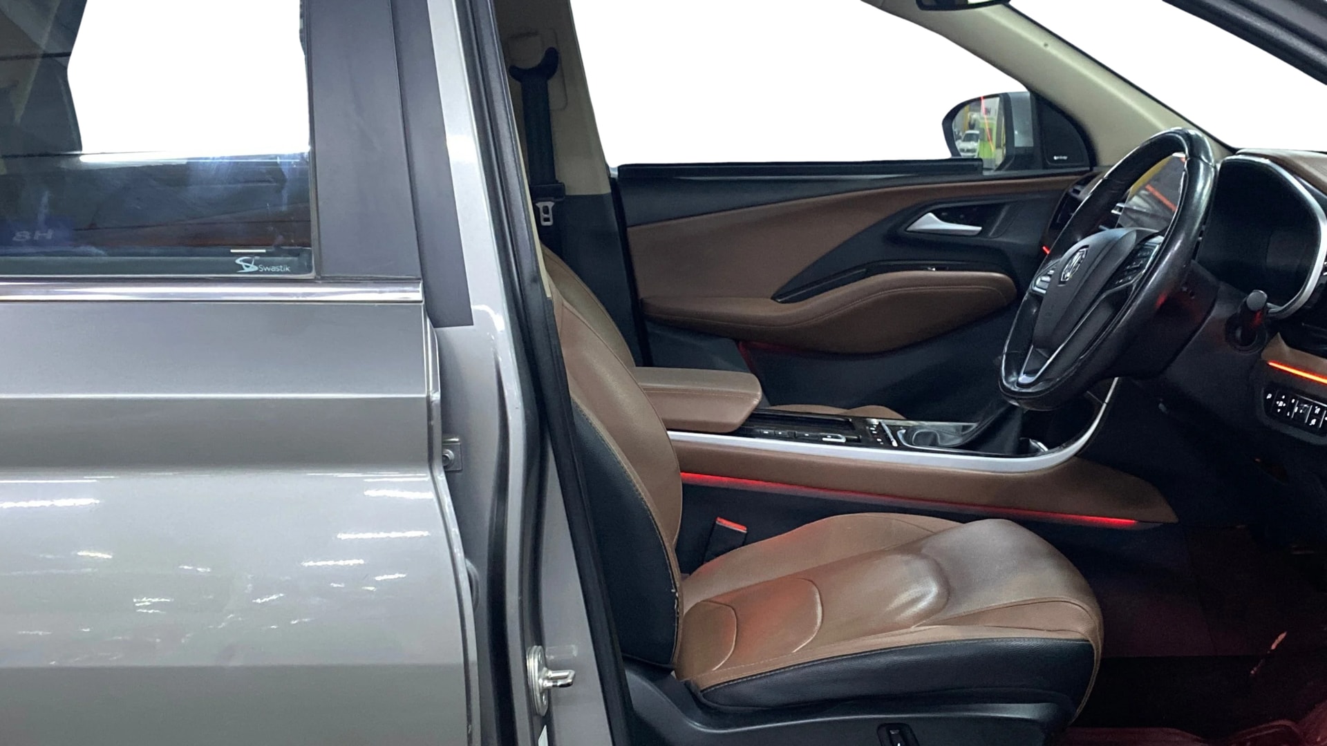View 2024 MG Hector Plus Savvy Pro 7 Seater CVT Petrol Image 17 Used 2024 MG Hector Plus Savvy Pro 7 Seater CVT Petrol Image 17