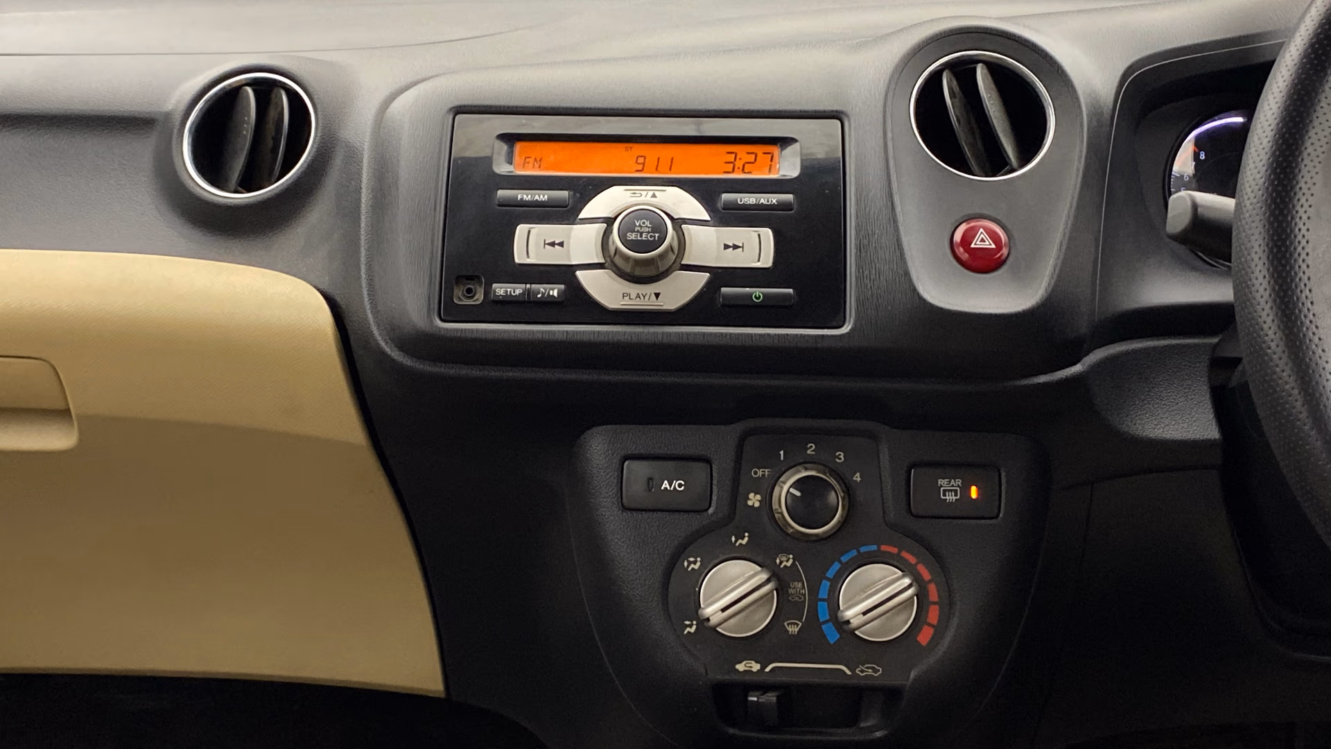 View 2014 Honda Brio S MT Petrol Image 17 Used 2014 Honda Brio S MT Petrol Image 17