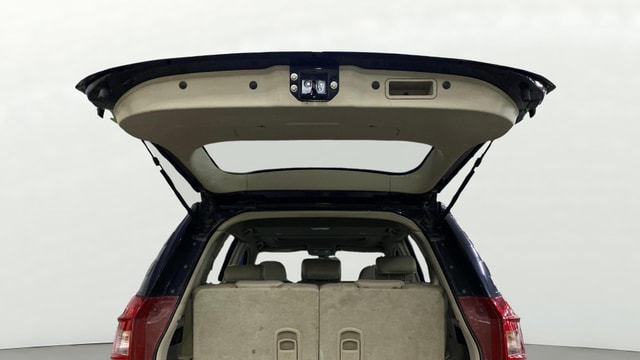View Mahindra XUV500 Image 32 Used Mahindra XUV500 Image 32