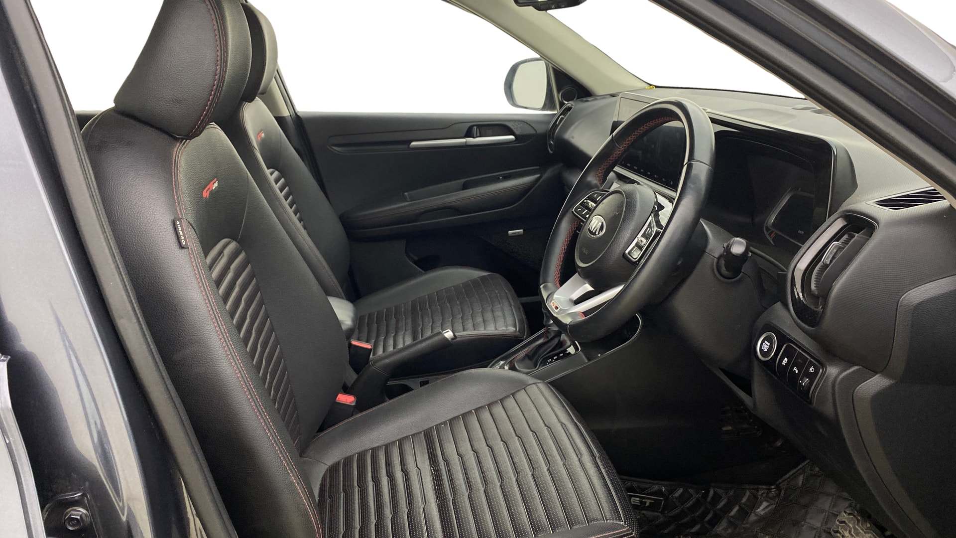 View 2021 Kia Sonet GTX Plus DCT Petrol Image 18 Used 2021 Kia Sonet GTX Plus DCT Petrol Image 18