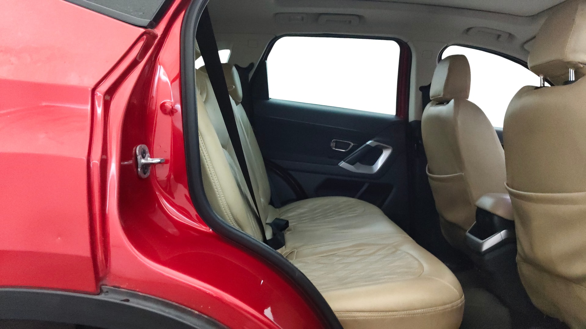 View 2022 Tata Harrier XE Image 30 Used 2022 Tata Harrier XE Image 30