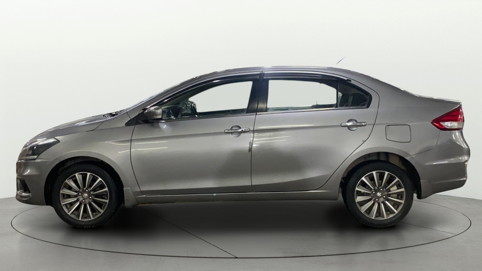 View 2019 Maruti Suzuki 1000 Base Variant Image 6 Used 2019 Maruti Suzuki 1000 Base Variant Image 6