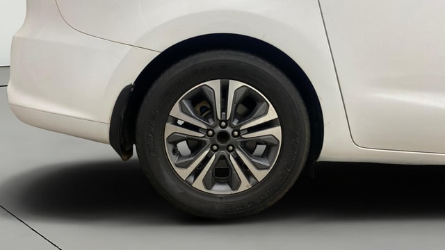 View Kia Carnival Image 35 Used Kia Carnival Image 35