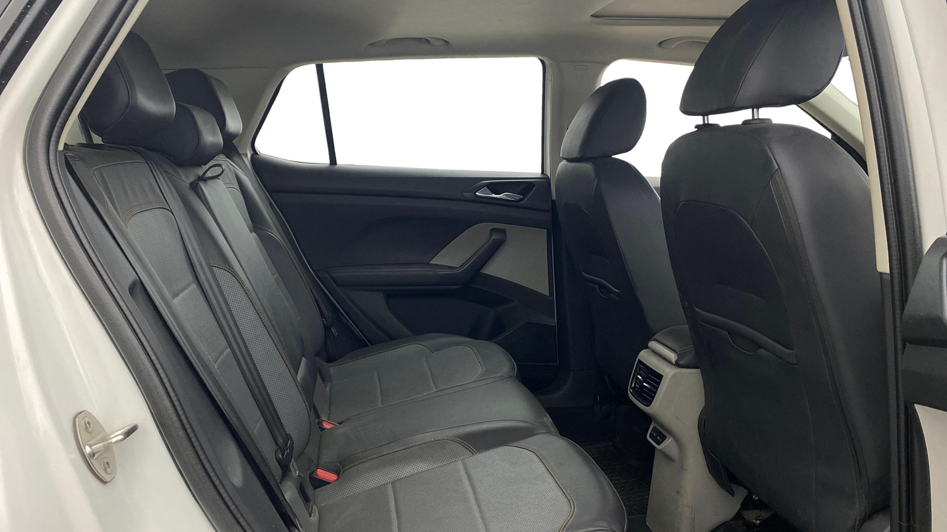 View 2022 Skoda Kushaq Style 1.0 TSI AT - 6 Airbags Image 37 Used 2022 Skoda Kushaq Style 1.0 TSI AT - 6 Airbags Image 37
