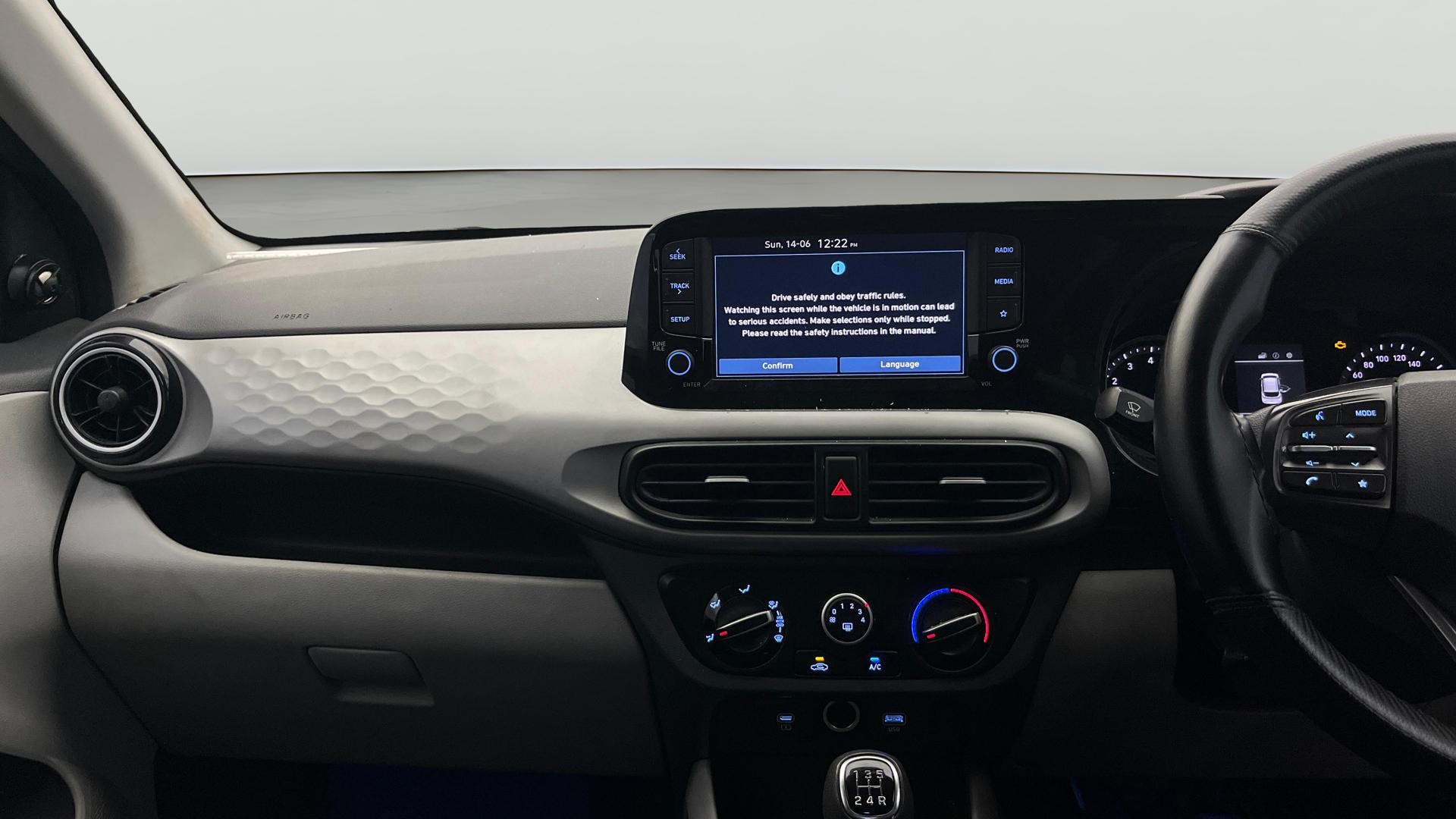 View 2024 Hyundai Grand i10 Nios Era Petrol BS IV Image 30 Used 2024 Hyundai Grand i10 Nios Era Petrol BS IV Image 30