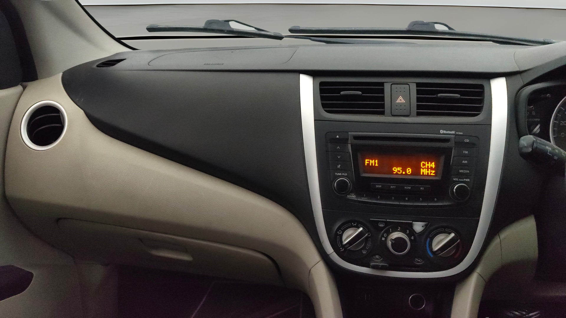 View 2018 Maruti Suzuki 1000 Base Variant Image 17 Used 2018 Maruti Suzuki 1000 Base Variant Image 17