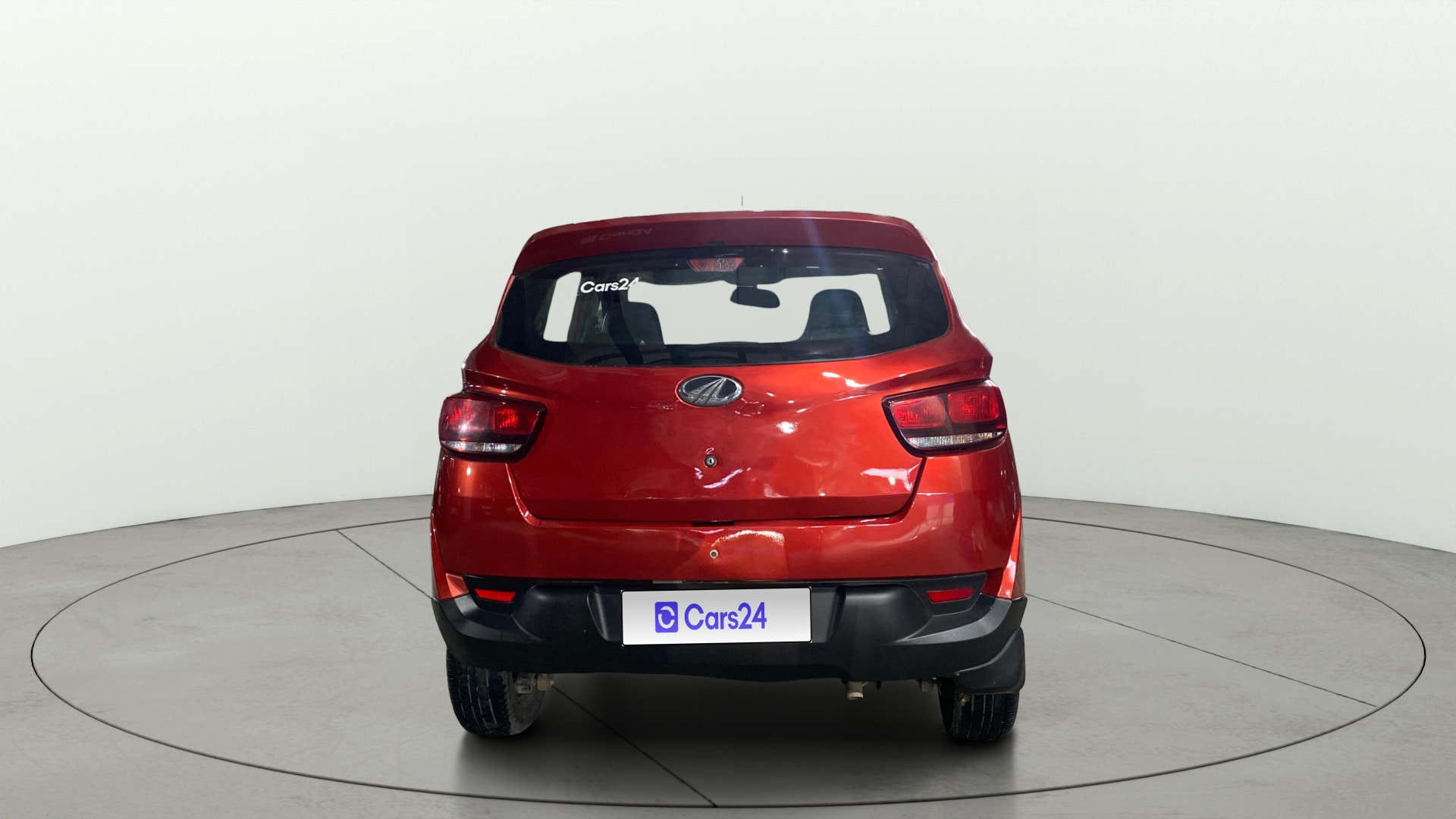 View 2016 Mahindra KUV100 K8 Diesel 6 Seater BS IV Image 39 Used 2016 Mahindra KUV100 K8 Diesel 6 Seater BS IV Image 39