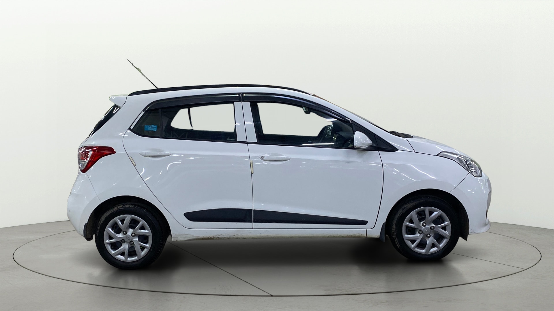View 2020 Hyundai Grand i10 Sportz 1.2 Kappa Image 27 Used 2020 Hyundai Grand i10 Sportz 1.2 Kappa Image 27