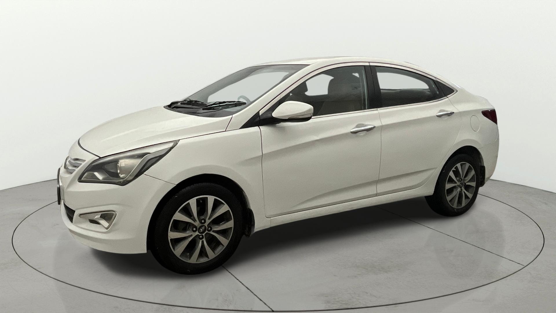 View 2016 Hyundai Verna 1.6 VTVT SX Image 35 Used 2016 Hyundai Verna 1.6 VTVT SX Image 35