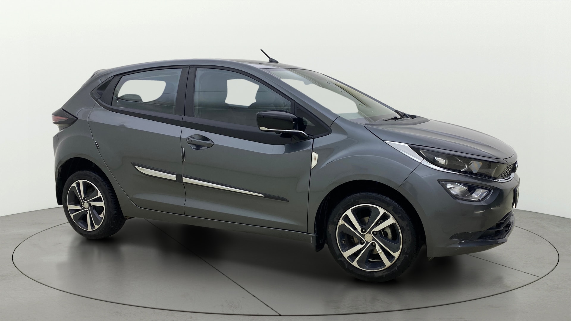 View 2023 Tata Altroz XZ Petrol Image 22 Used 2023 Tata Altroz XZ Petrol Image 22