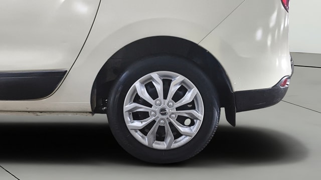 View Renault Lodgy Image 11 Used Renault Lodgy Image 11