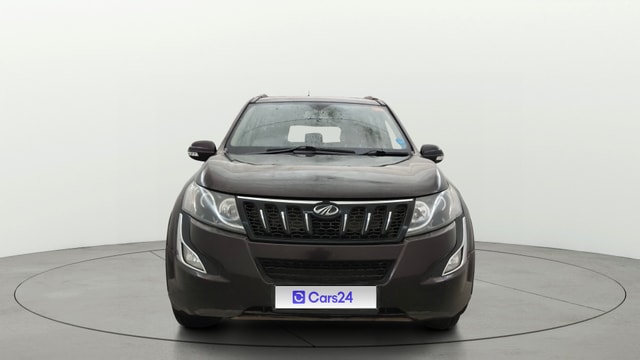 View Mahindra XUV500 Image 1 Used Mahindra XUV500 Image 1
