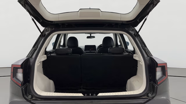View Mahindra XUV 3XO Image 38 Used Mahindra XUV 3XO Image 38