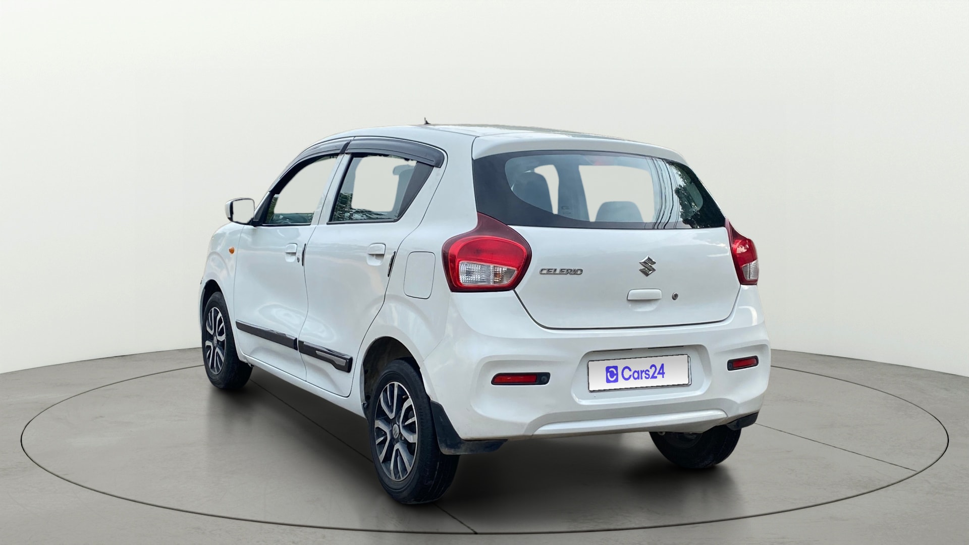 View 2023 Maruti Suzuki 1000 Base Variant Image 2 Used 2023 Maruti Suzuki 1000 Base Variant Image 2