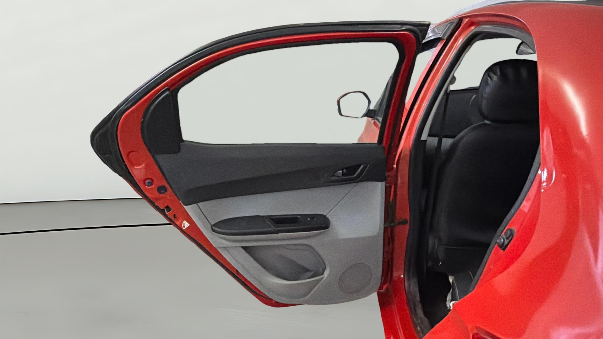 View 2021 Tata Tiago Revotorq XB Image 22 Used 2021 Tata Tiago Revotorq XB Image 22