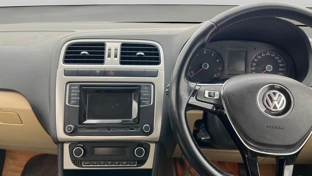 View Volkswagen Polo Image 17 Used Volkswagen Polo Image 17