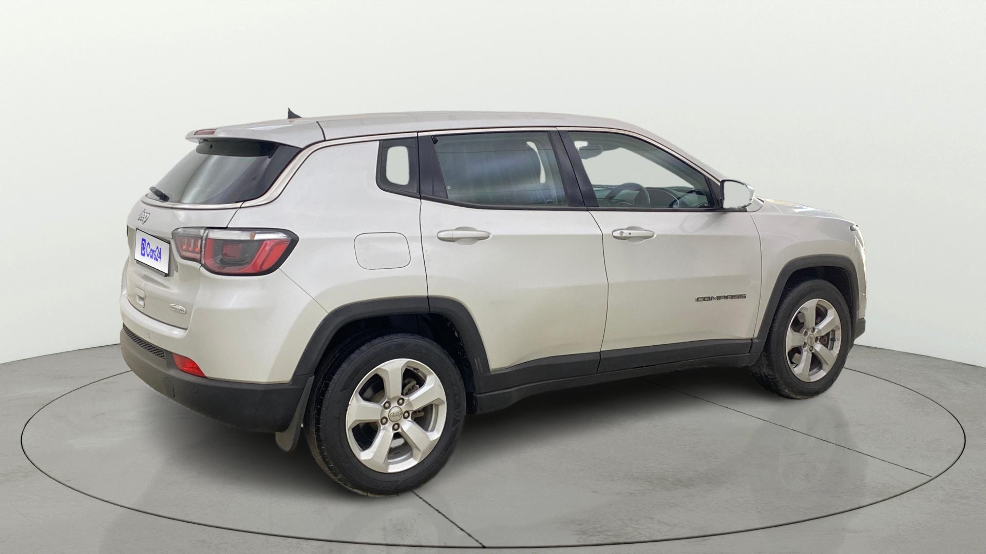 View 2018 Jeep Compass Longitude (O) 2.0 Diesel MT Image 43 Used 2018 Jeep Compass Longitude (O) 2.0 Diesel MT Image 43