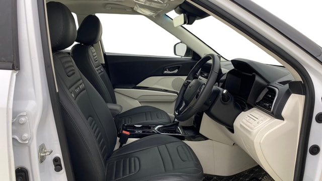 View Mahindra XUV 3XO Image 28 Used Mahindra XUV 3XO Image 28