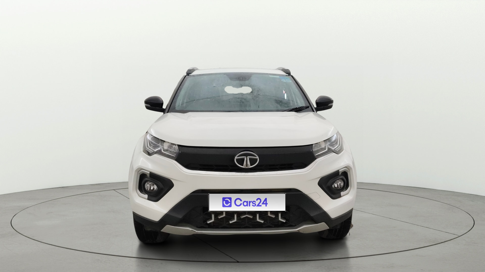 View 2022 Tata Nexon Revotron XE Image 1 Used 2022 Tata Nexon Revotron XE Image 1