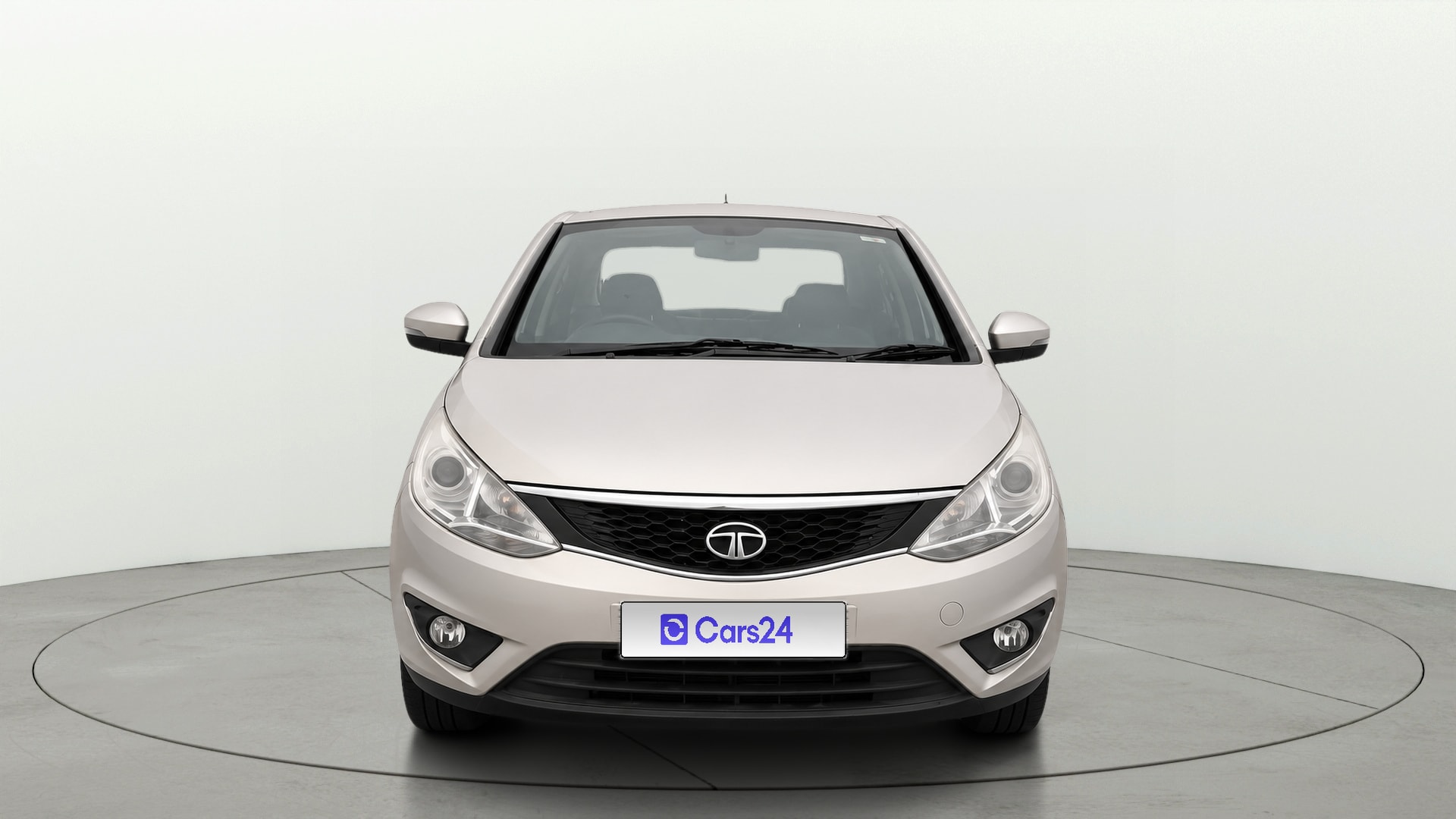 View 2015 Tata Zest XMS Petrol Image 1 Used 2015 Tata Zest XMS Petrol Image 1