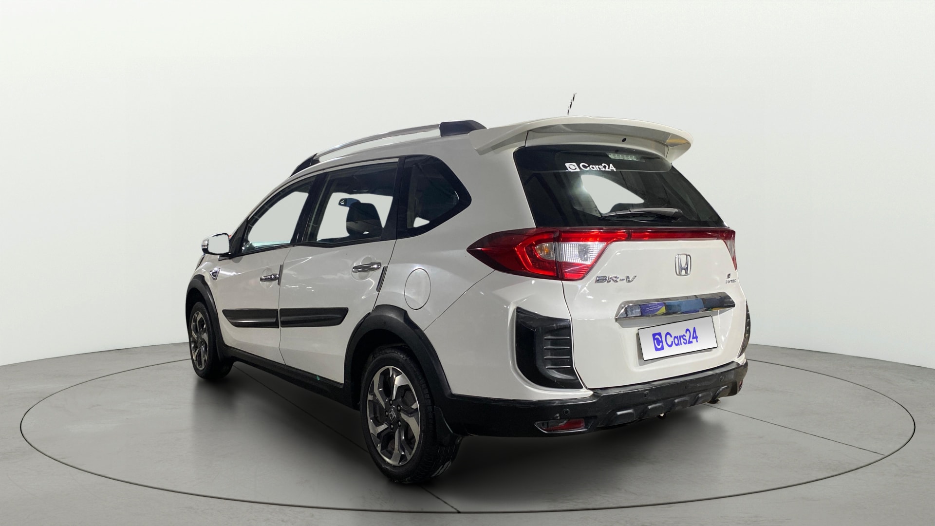View 2017 Honda BR-V E Diesel Image 2 Used 2017 Honda BR-V E Diesel Image 2